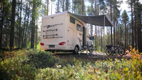 Family-vacation-travel-RV,-holiday-trip-in-motorhome,-Caravan-car-Vacation.