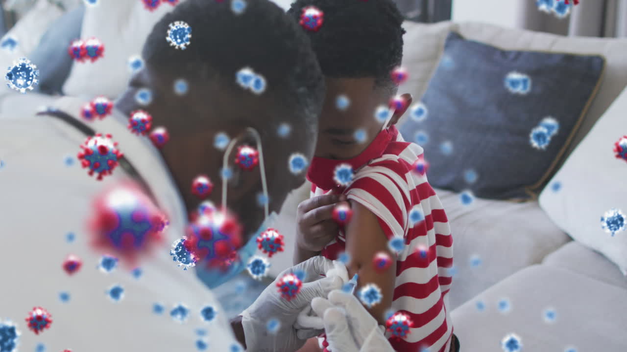 코로나19 세포가 백신 접종을 받는 얼굴 마스크를 입은 아프리카계 미국인 소년 위에 있는 애니메이션