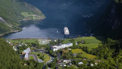 Fiordo-De-Geiranger,-Noruega.