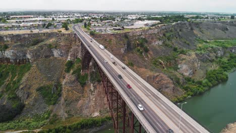 perrine memorial bridge over the snake river canyon with some traffic, new york, usa, slowmotion