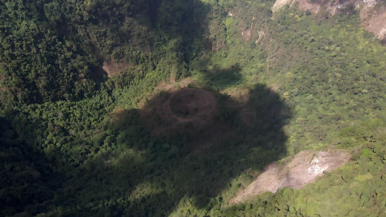 엘살바도르의 산 살바도르 화산과 그 주변 풍경