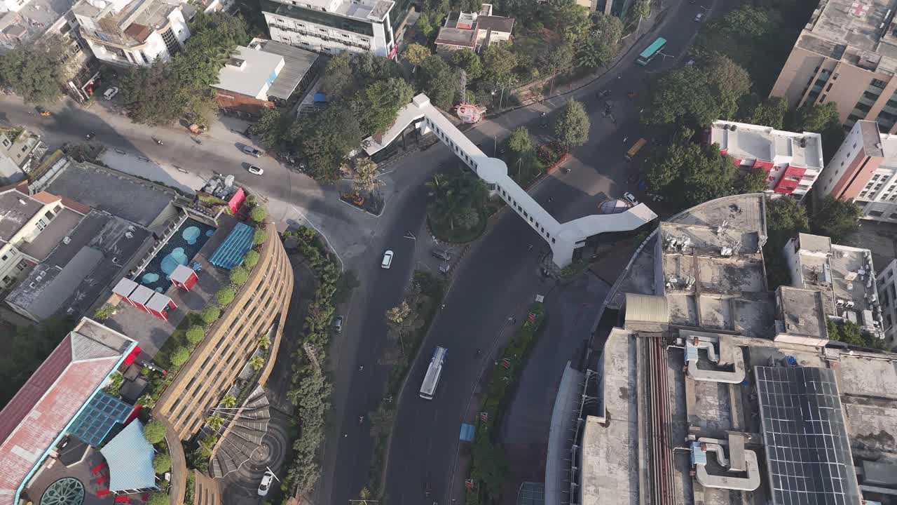 Vista aerea che illustra il personaggio metropolitano in evoluzione di Hyderabad