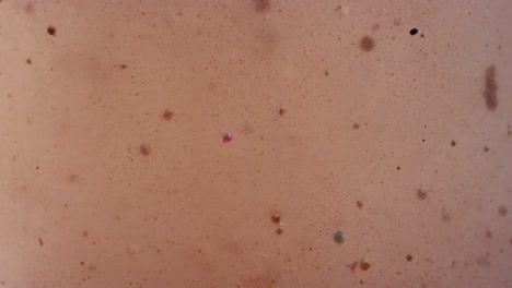 las gotas de color líquido de pantano bruto caen la textura de fondo