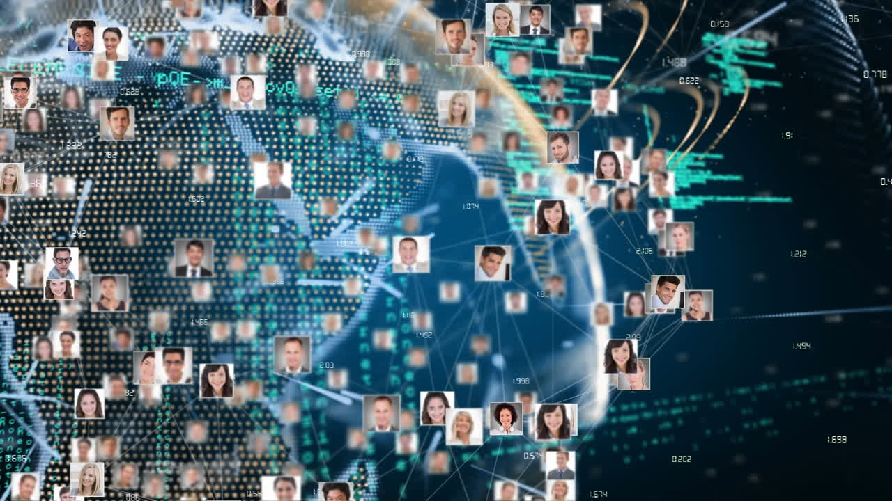 animación del globo de la red de conexiones con las fotos de las personas