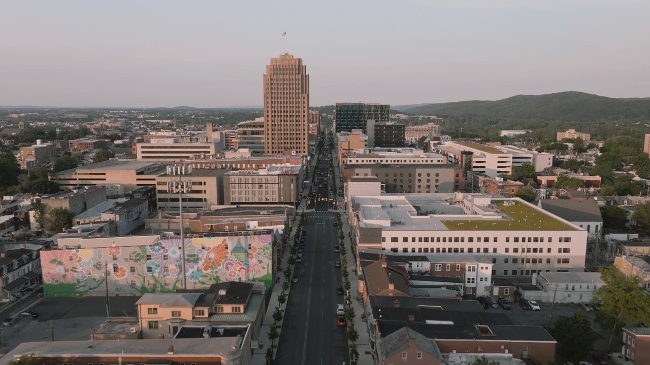 Vista aerea di Allentown, Pennsylvania. Scattata in una giornata estiva