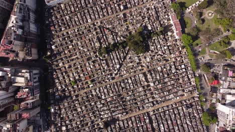 Immense-Recoleta-Cemetery-in-Buenos-Aires,-Argentina