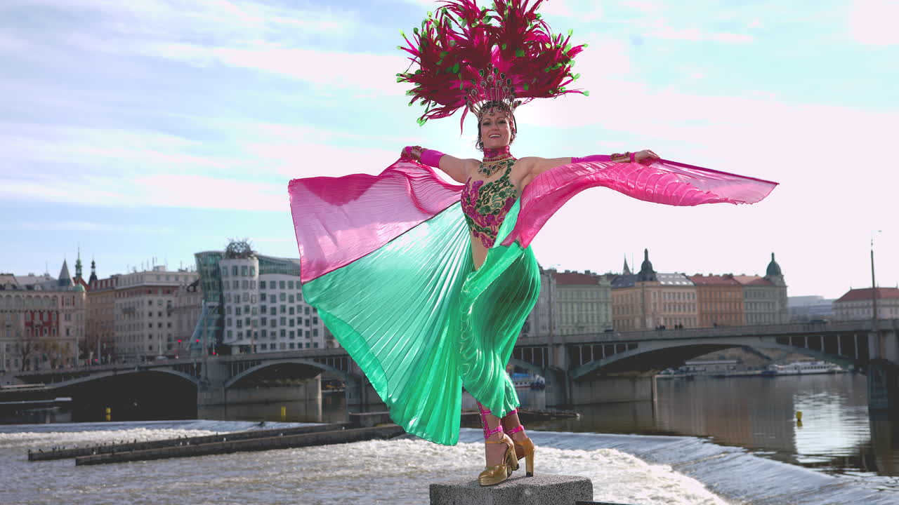 Showgirl in Prague