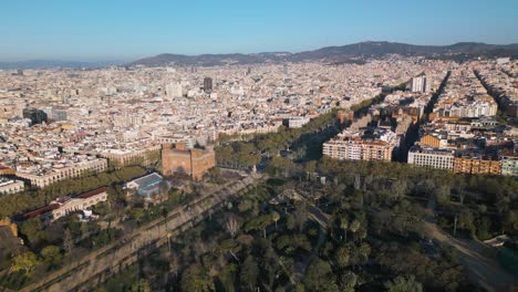 High-Aerial-View-Above-Paseo-De-Luis-Compañeros-With-Arc-De-Triumph-In-Background