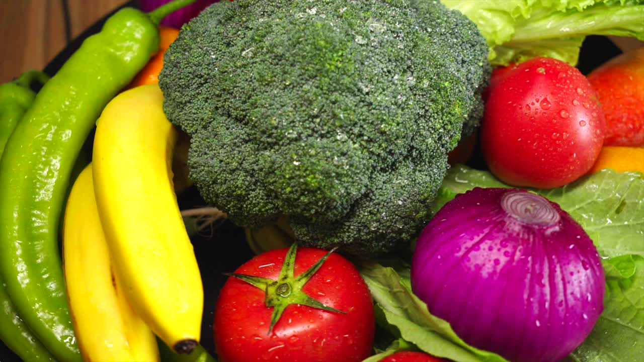 Fresh fruits and vegetables，kinds of vegetables and fruits，green food
