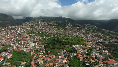 imágenes filmadas en madeira, portugal, en la ciudad capital de funchal