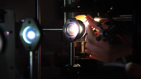 experimentos fotónicos en laboratorio