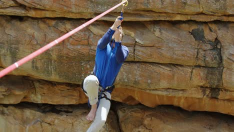 Mountaineer trying to get on the rope 4k