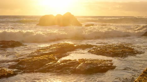 Strand-Bei-Sonnenuntergang-4k