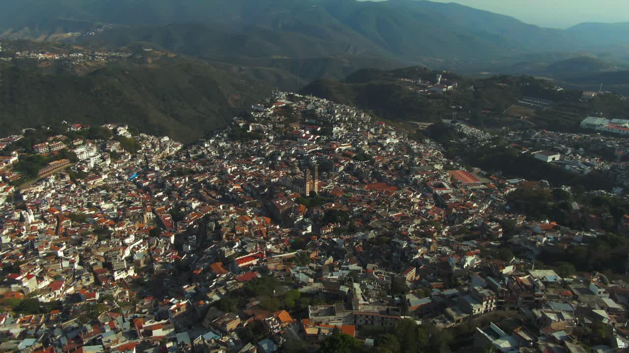 taxco guerrero mexico, vista aérea drone