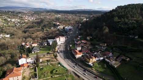 Vista-Por-Drones-De-Castadon,-Pereiro-De-Aguiar,-España