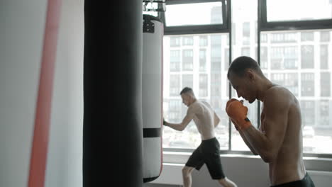 men boxing training session