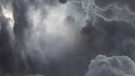 The-Power-of-Thunderstorms,-Exploring-the-Beauty-and-Fear-of-Dark-Clouds