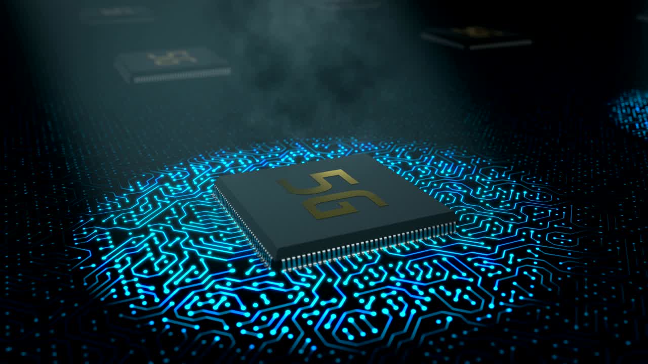 producción de tecnología de procesador 5g y placas de circuitos pcb en cinta transportadora, bucle