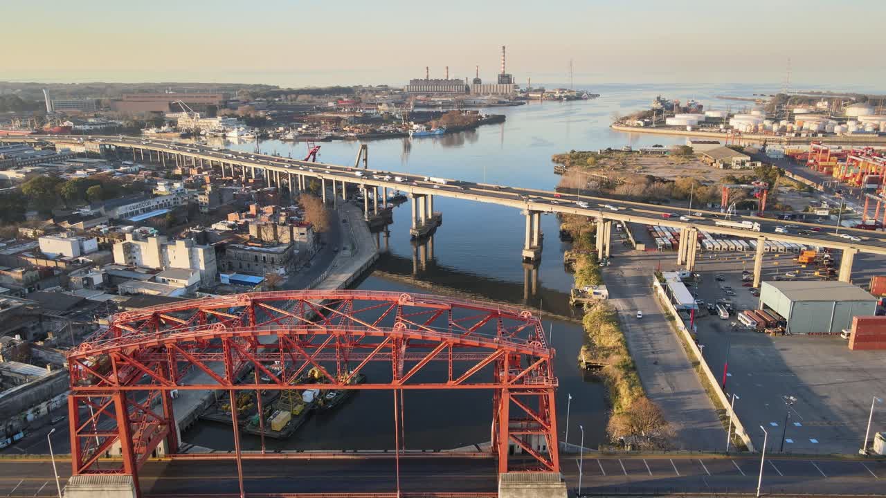 antena de puentes y barrios costeros de la boca, buenos aires