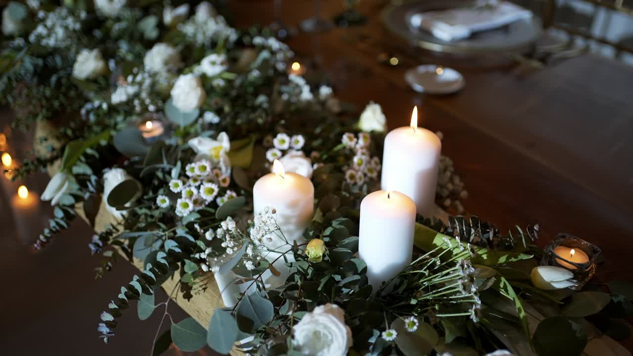 Elegant Candlelit Floral Table Arrangement