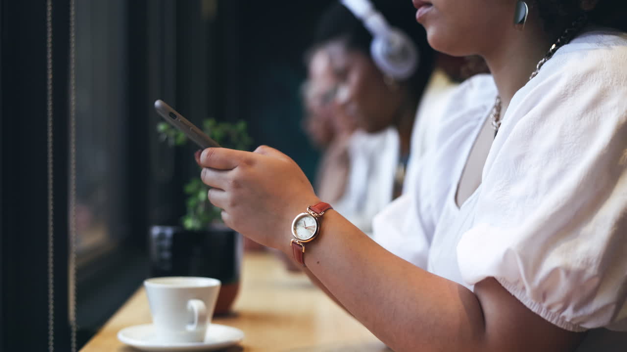 Coffee shop, phone and woman typing on social