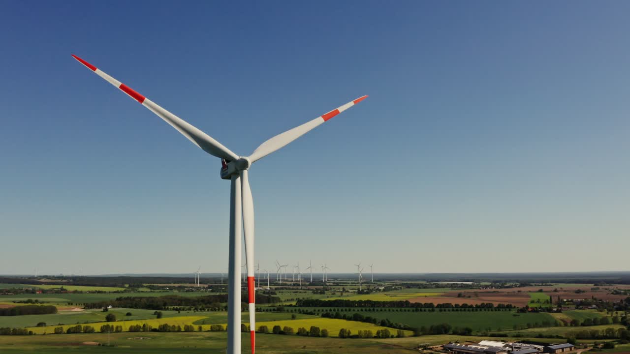 시골 풍경의 풍력 발전소