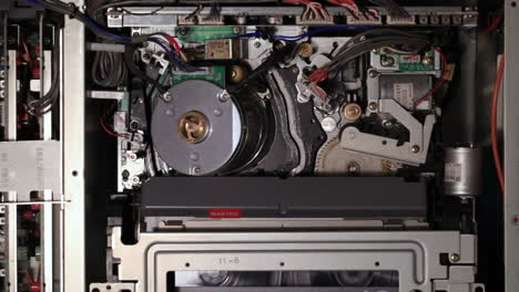 internal mechanisms of the pro vcr