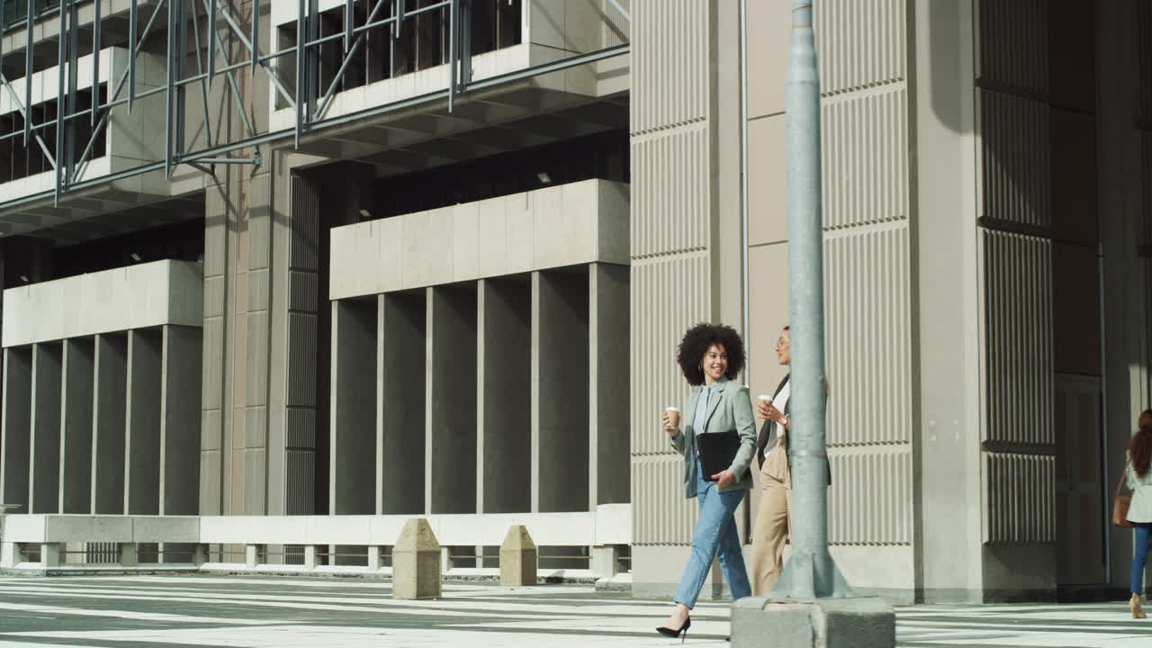 파도를 멈출 수 없지만 서핑을 배울 수 있습니다.