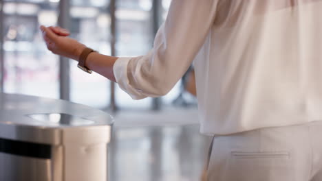 smart watch scanning to open gate in business lobby