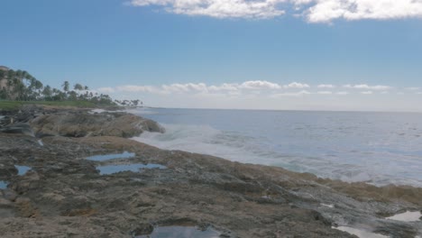 Waves-Crashing-Ko-Olina-Hawaii