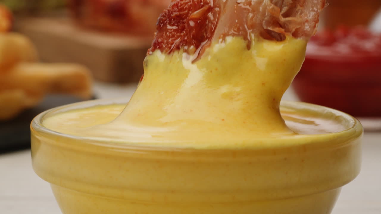 Crispy Chicken Wings with Dipping Sauce