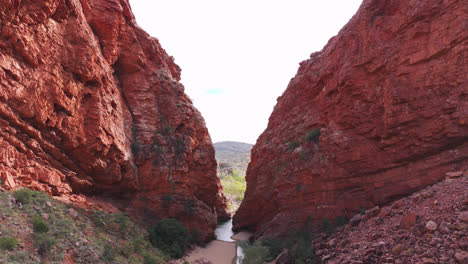 los simpsons gap alice springs territorio del norte australia imágenes de drones
