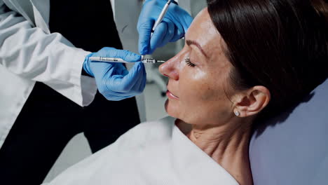 procedimiento cosmético - tratamiento facial