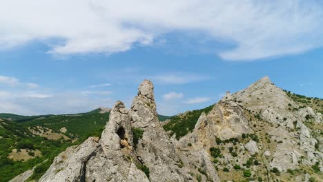 paisaje de montaña rocosa