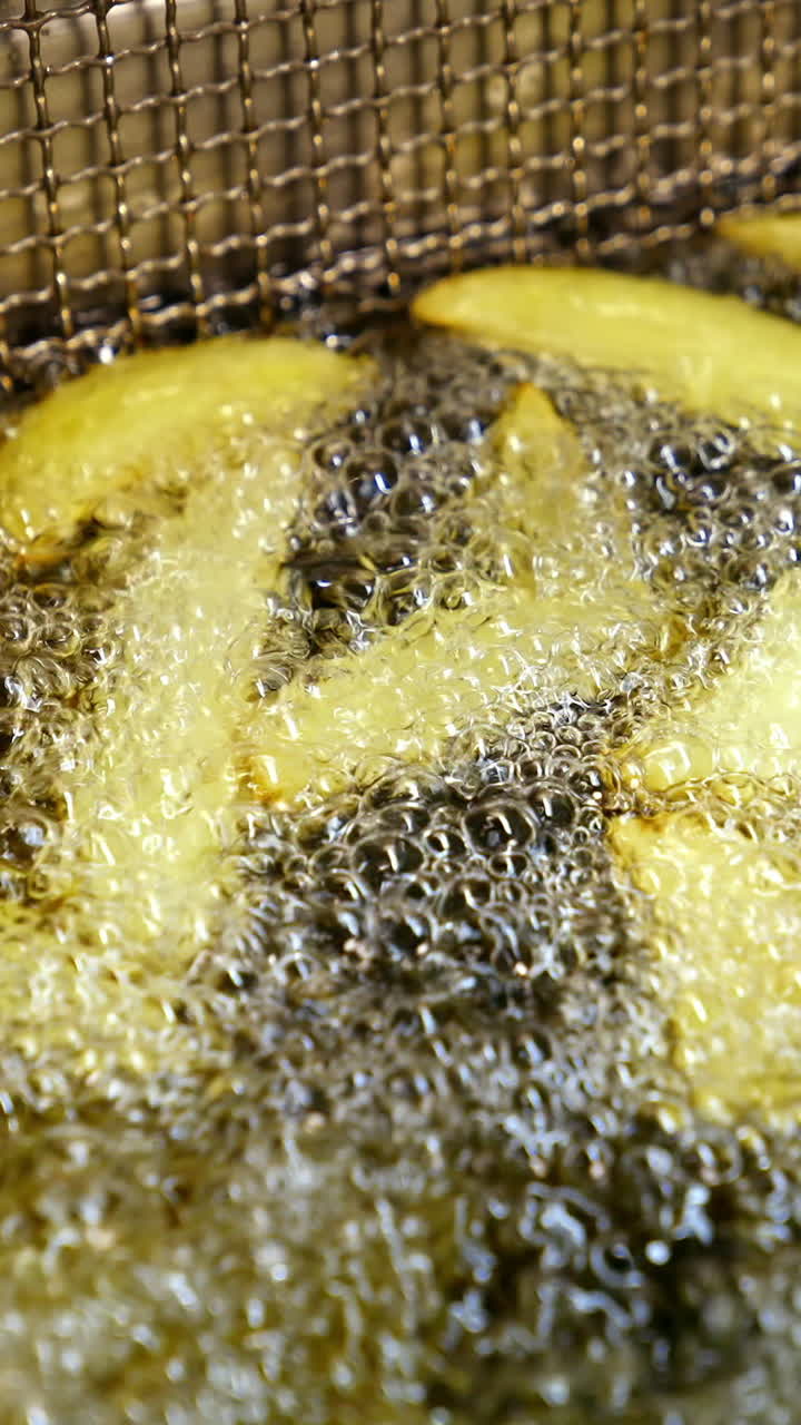 프렌치 프라이가 깊게 기