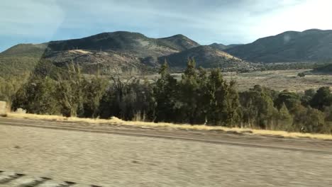 Conduciendo-A-Través-De-Increíbles-Montañas-De-Colorado