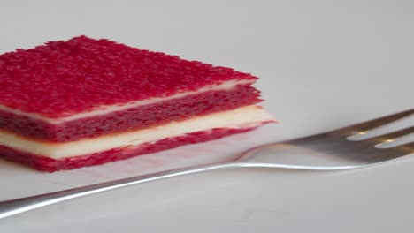 pastel de terciopelo rojo