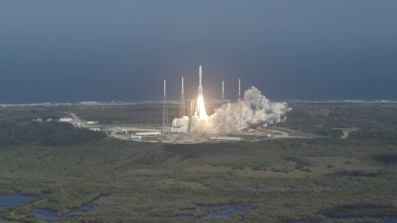 Launch of a space rocket from spaceport. 4K.