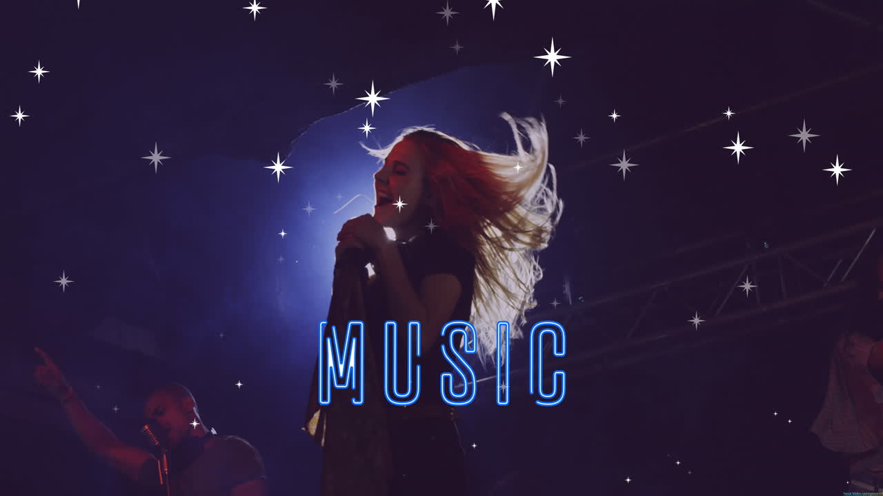 카우카스 여성 가수와 스타에 대한 음악 텍스트의 애니메이션