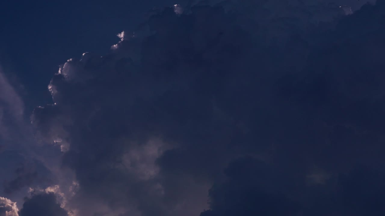 타임 스 하늘과 검은 구름, 어두운 회색 폭풍 구름, 극적인 하늘, 어의 불빛, 폭풍과 구름, 아름다운 자연, 타임스 폭풍구름