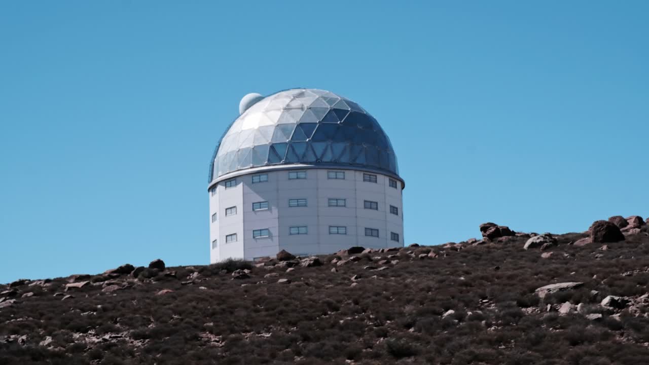 Huge astronomical observatory in Sutherland South Africa
