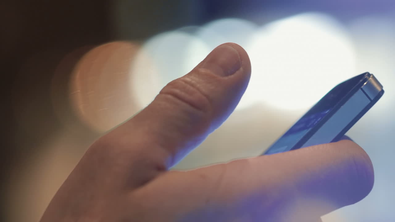 hablar con amigos con el teléfono inteligente