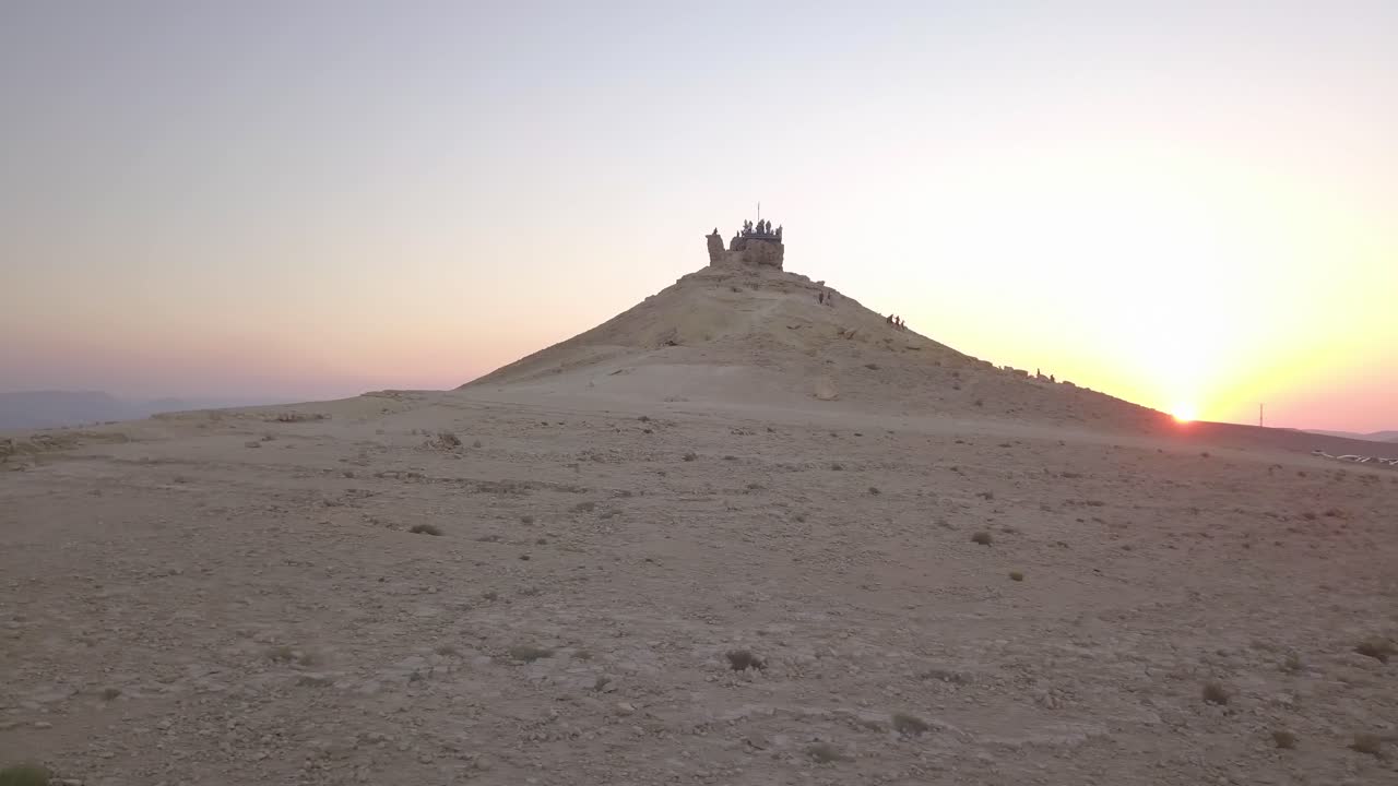 mitzpe ramon의 낙타 마운트,