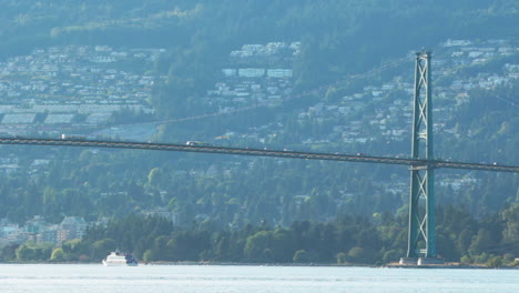 Sunset-on-Lions-Gate-Bridge-in-Vancouver