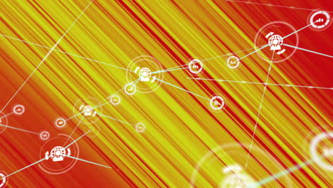 animación de la red de conexiones con iconos digitales sobre senderos de luz amarilla