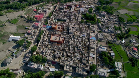 Vista-Aérea-De-Los-Aldeanos-Nepalíes-En-Lomanthang-Mustang-Nepal