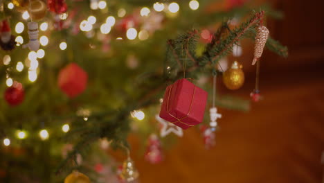 Extreme-Close-Up-Of-Christmas-Background-Decorated-Christmas-Tree-3