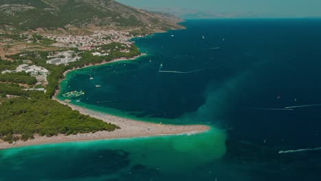 croacia costa aérea playas azul agua naturaleza limpio soleado vacaciones