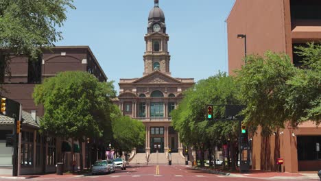 Wide-angle-shot-of-the-Tarrant-County-Courthouse-in-Fort-Worth,-Texas