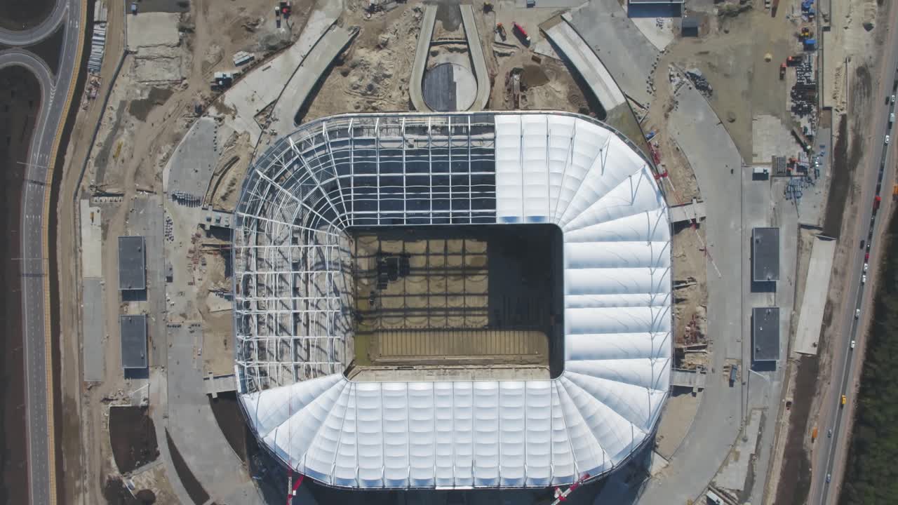 vista aérea de un estadio en construcción